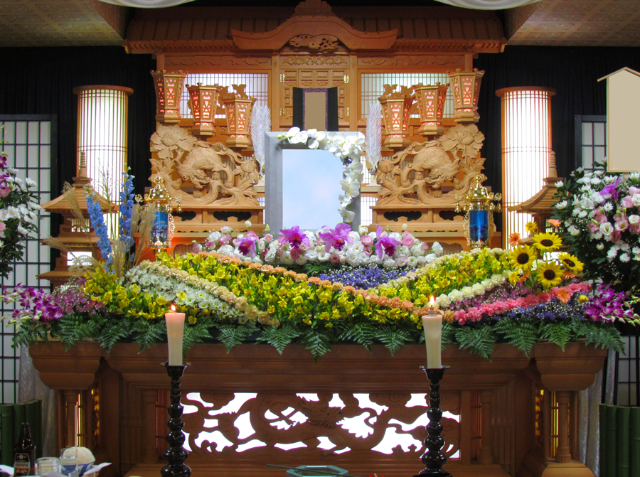 市民葬祭のお花で送る家族葬